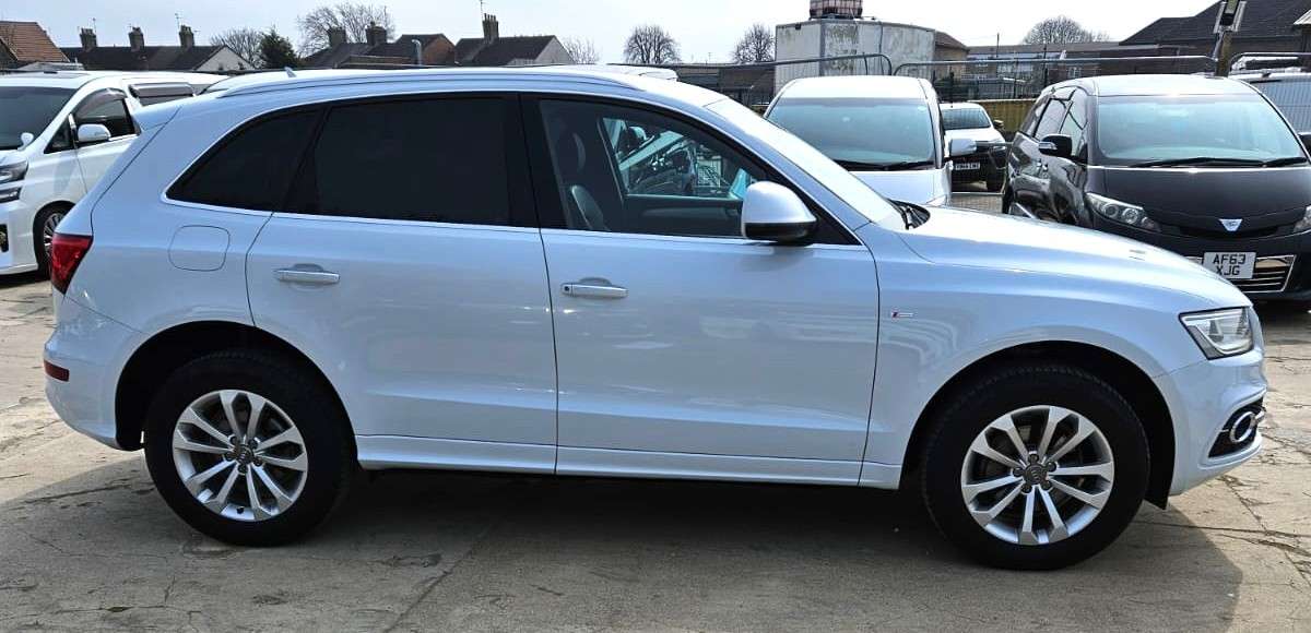 A 2014 AUDI Q5 2.0L TFSI QUATTRO- S LINE - ULEZ/CAZ PASS-FREE 18MONTHS GOLD WARRANTY & 12 MONTHS AA BREAKDOWN COVER. A 2014 AUDI Q5 2.0L TFSI QUATTRO- S LINE - ULEZ/CAZ PASS-FREE 18MONTHS GOLD WARRANTY & 12 MONTHS AA BREAKDOWN COVER.