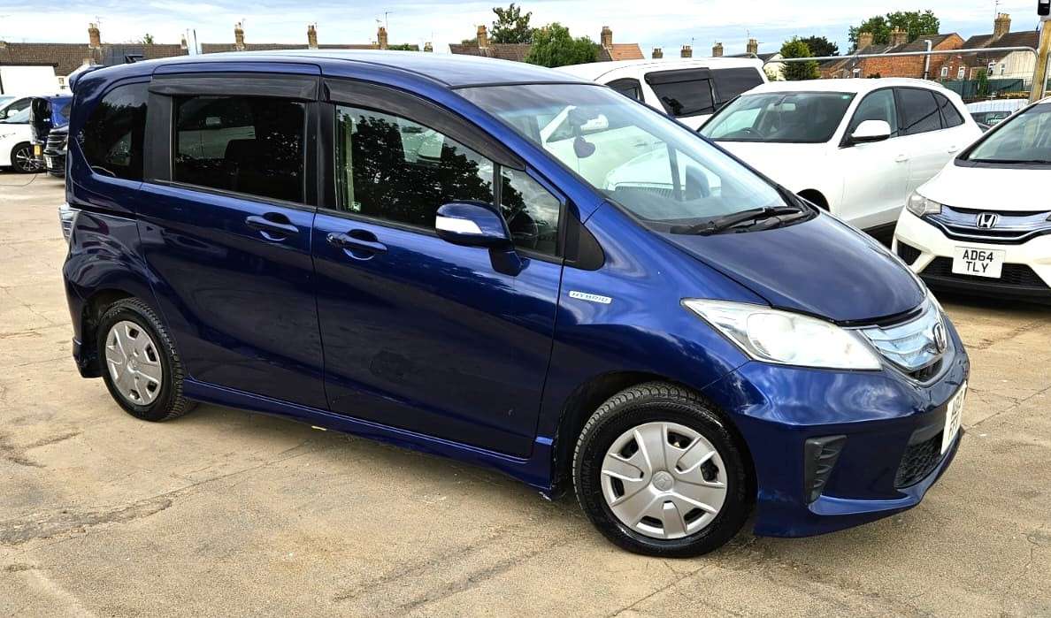 A 2014 HONDA FREED 1.5L HYBRID-AUTOMATIC-7 SEATS FAMILY CAR-ULEZ/CAZ PASS-FREE 18MONTHS WARRANTY & 12MONTHS AA BREAKDOWN A 2014 HONDA FREED 1.5L HYBRID-AUTOMATIC-7 SEATS FAMILY CAR-ULEZ/CAZ PASS-FREE 18MONTHS WARRANTY & 12MONTHS AA BREAKDOWN