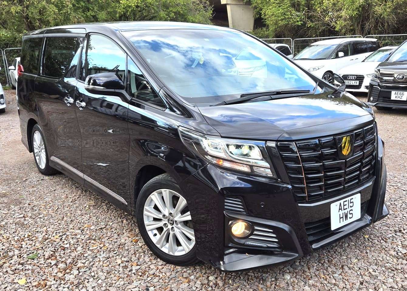 A 2015 TOYOTA ALPHARD 2.5S-PETROL-ULEZ/CAZ PASS-FREE 48MONTHS GOLD WARRANTY & 12MONTHS AA BREAKDOWN COVER A 2015 TOYOTA ALPHARD 2.5S-PETROL-ULEZ/CAZ PASS-FREE 48MONTHS GOLD WARRANTY & 12MONTHS AA BREAKDOWN COVER