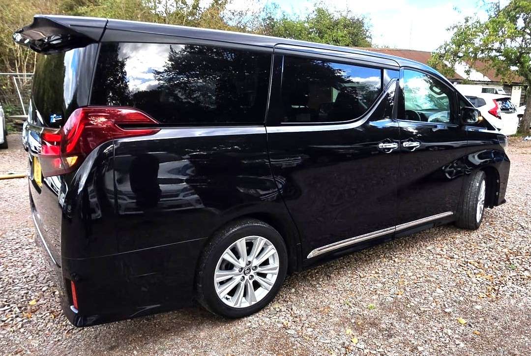 A 2015 TOYOTA ALPHARD 2.5S-PETROL-ULEZ/CAZ PASS-FREE 48MONTHS GOLD WARRANTY & 12MONTHS AA BREAKDOWN COVER A 2015 TOYOTA ALPHARD 2.5S-PETROL-ULEZ/CAZ PASS-FREE 48MONTHS GOLD WARRANTY & 12MONTHS AA BREAKDOWN COVER