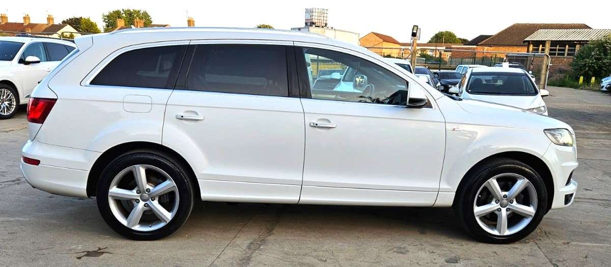 A 2012 AUDI Q7 3.0L TFSI- S LINE - 7 SEATER-ULEZ/CAZ PASS-FREE 18MONTHS GOLD WARRANTY & 12MONTHS AA BREAKDOWN COVER A 2012 AUDI Q7 3.0L TFSI- S LINE - 7 SEATER-ULEZ/CAZ PASS-FREE 18MONTHS GOLD WARRANTY & 12MONTHS AA BREAKDOWN COVER