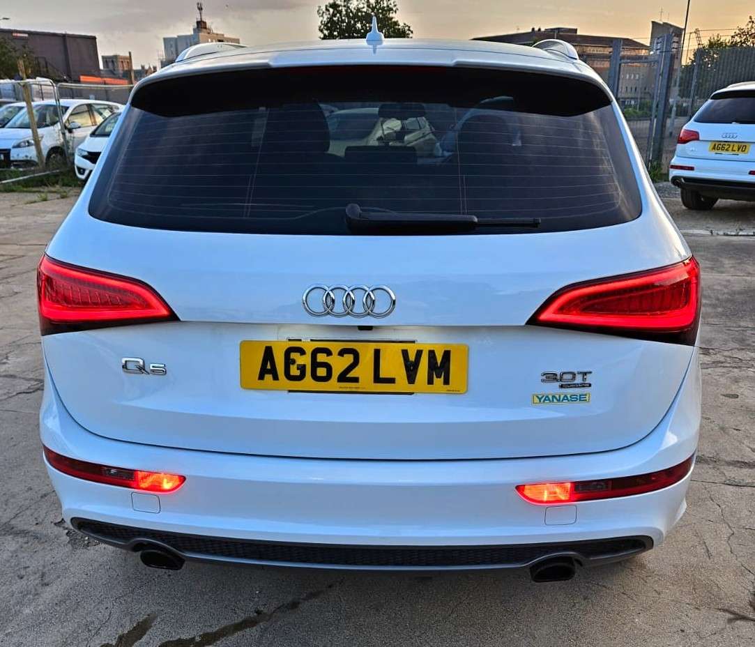2013 AUDI Q5 2013 AUDI Q5
