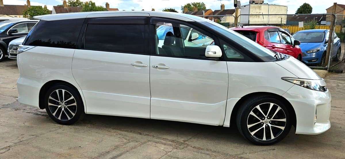 A 2014 TOYOTA ESTIMA 2.4L PETROL - 7 SEATER -DUAL SUNROOF- LEATHER SEATS- ULEZ/CAZ PASS - FREE 18MONTHS GOLD WARRANTY & 12MONTHS BREAKDOWN A 2014 TOYOTA ESTIMA 2.4L PETROL - 7 SEATER -DUAL SUNROOF- LEATHER SEATS- ULEZ/CAZ PASS - FREE 18MONTHS GOLD WARRANTY & 12MONTHS BREAKDOWN