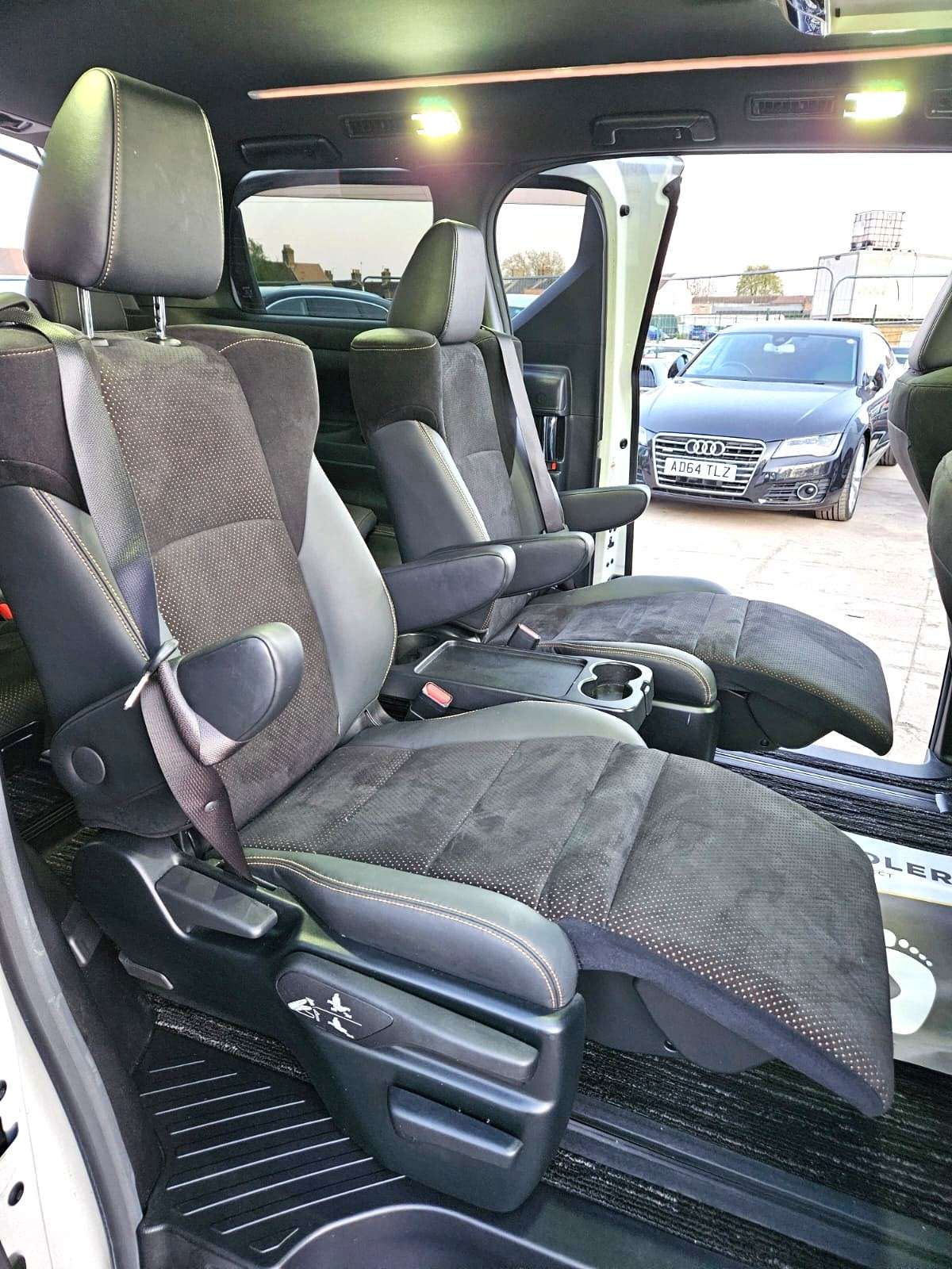 2020 TOYOTA ALPHARD 2020 TOYOTA ALPHARD