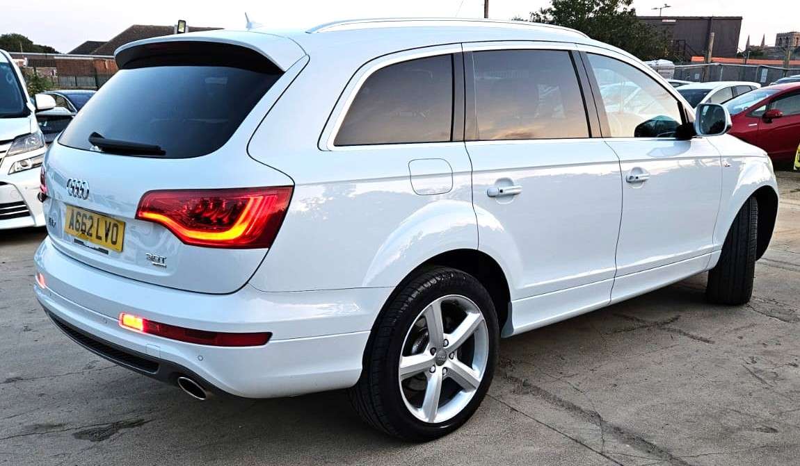 A 2012 AUDI Q7 3.0L TFSI- S LINE - 7 SEATER-ULEZ/CAZ PASS-FREE 18MONTHS GOLD WARRANTY & 12MONTHS AA BREAKDOWN COVER A 2012 AUDI Q7 3.0L TFSI- S LINE - 7 SEATER-ULEZ/CAZ PASS-FREE 18MONTHS GOLD WARRANTY & 12MONTHS AA BREAKDOWN COVER