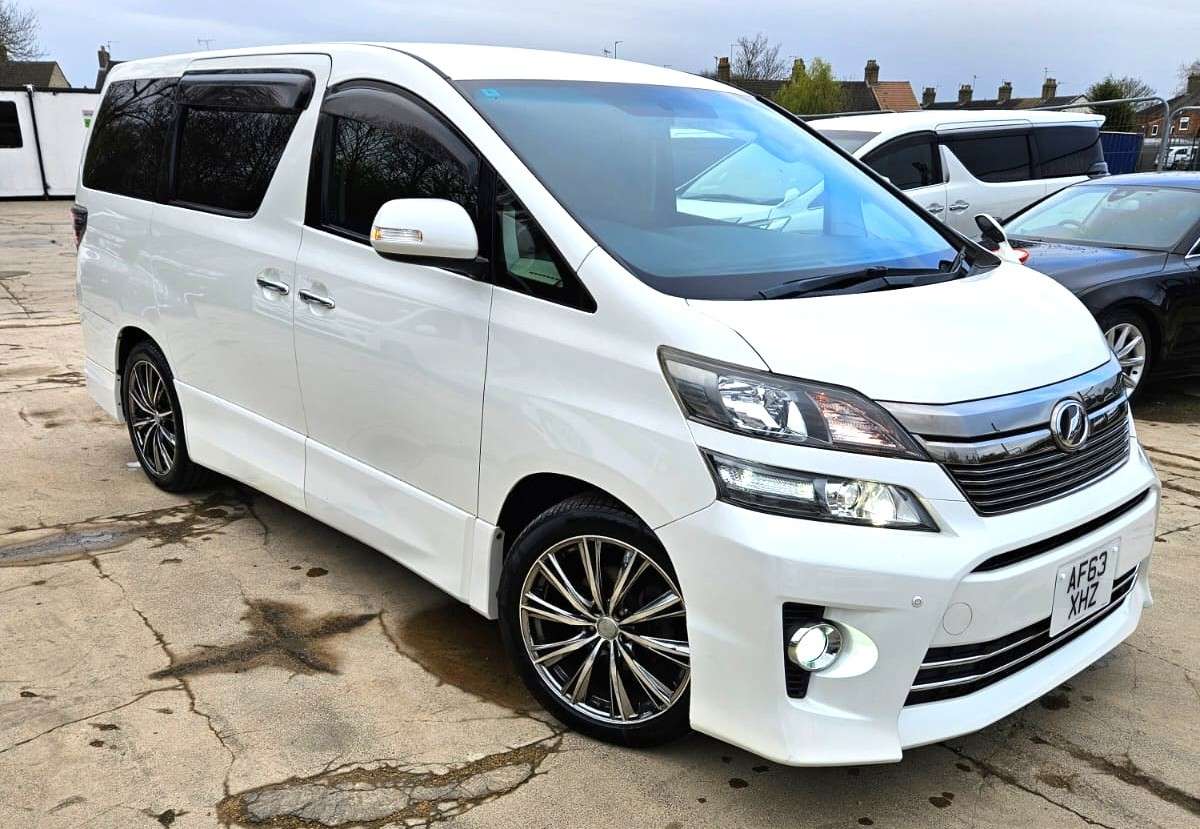 A 2013 TOYOTA VELLFIRE 2.4L PETROL- UPGRADED CAR -ULEZ/CAZ PASS-FREE 36MONTHS GOLD WARRANTY & 12 AA BREAKDOWN COVER A 2013 TOYOTA VELLFIRE 2.4L PETROL- UPGRADED CAR -ULEZ/CAZ PASS-FREE 36MONTHS GOLD WARRANTY & 12 AA BREAKDOWN COVER
