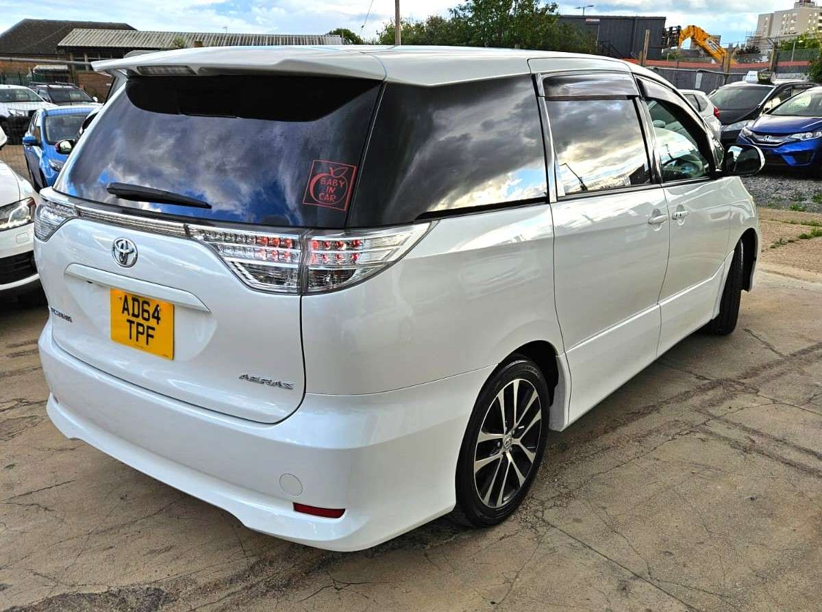 A 2014 TOYOTA ESTIMA 2.4L PETROL - 7 SEATER -DUAL SUNROOF- LEATHER SEATS- ULEZ/CAZ PASS - FREE 18MONTHS GOLD WARRANTY & 12MONTHS BREAKDOWN A 2014 TOYOTA ESTIMA 2.4L PETROL - 7 SEATER -DUAL SUNROOF- LEATHER SEATS- ULEZ/CAZ PASS - FREE 18MONTHS GOLD WARRANTY & 12MONTHS BREAKDOWN