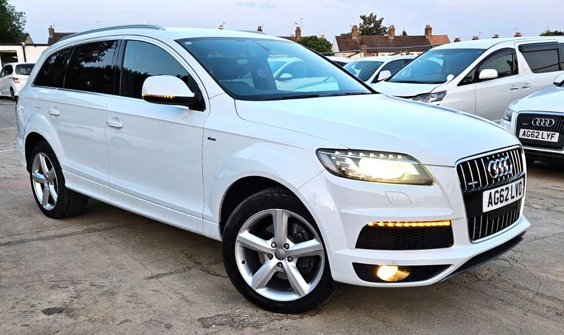 A 2012 AUDI Q7 3.0L TFSI- S LINE - 7 SEATER-ULEZ/CAZ PASS-FREE 18MONTHS GOLD WARRANTY & 12MONTHS AA BREAKDOWN COVER A 2012 AUDI Q7 3.0L TFSI- S LINE - 7 SEATER-ULEZ/CAZ PASS-FREE 18MONTHS GOLD WARRANTY & 12MONTHS AA BREAKDOWN COVER