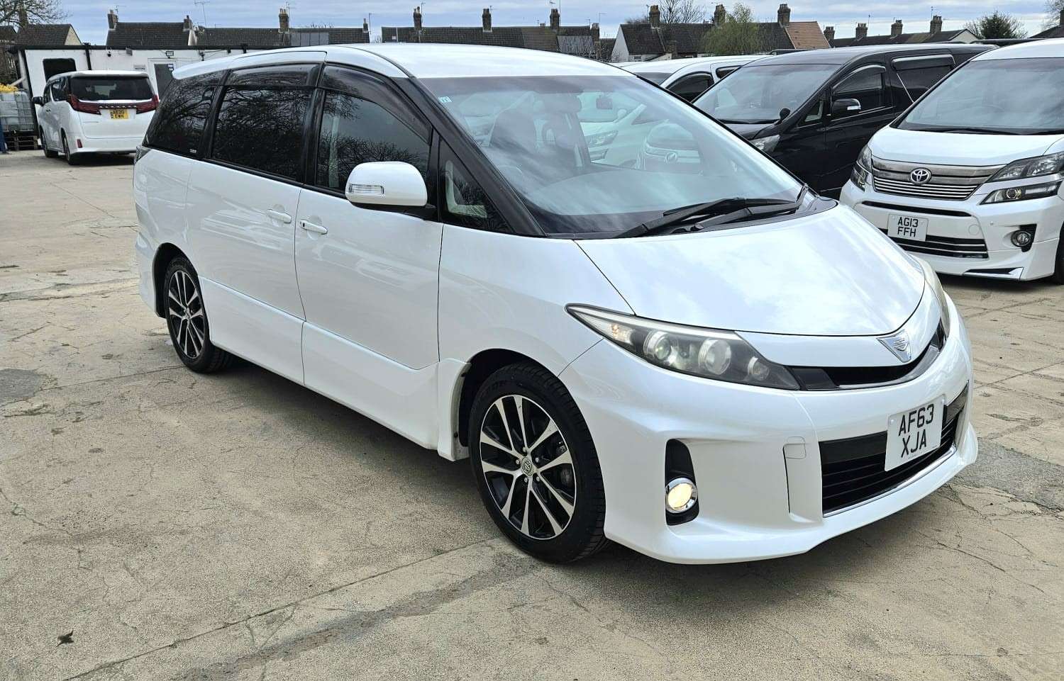 A 2013 TOYOTA ESTIMA 2.4L PETROL - 7 SEATER - ULEZ/CAZ PASS - FREE 18MONTHS GOLD WARRANTY & 12MONTHS BREAKDOWN. A 2013 TOYOTA ESTIMA 2.4L PETROL - 7 SEATER - ULEZ/CAZ PASS - FREE 18MONTHS GOLD WARRANTY & 12MONTHS BREAKDOWN.