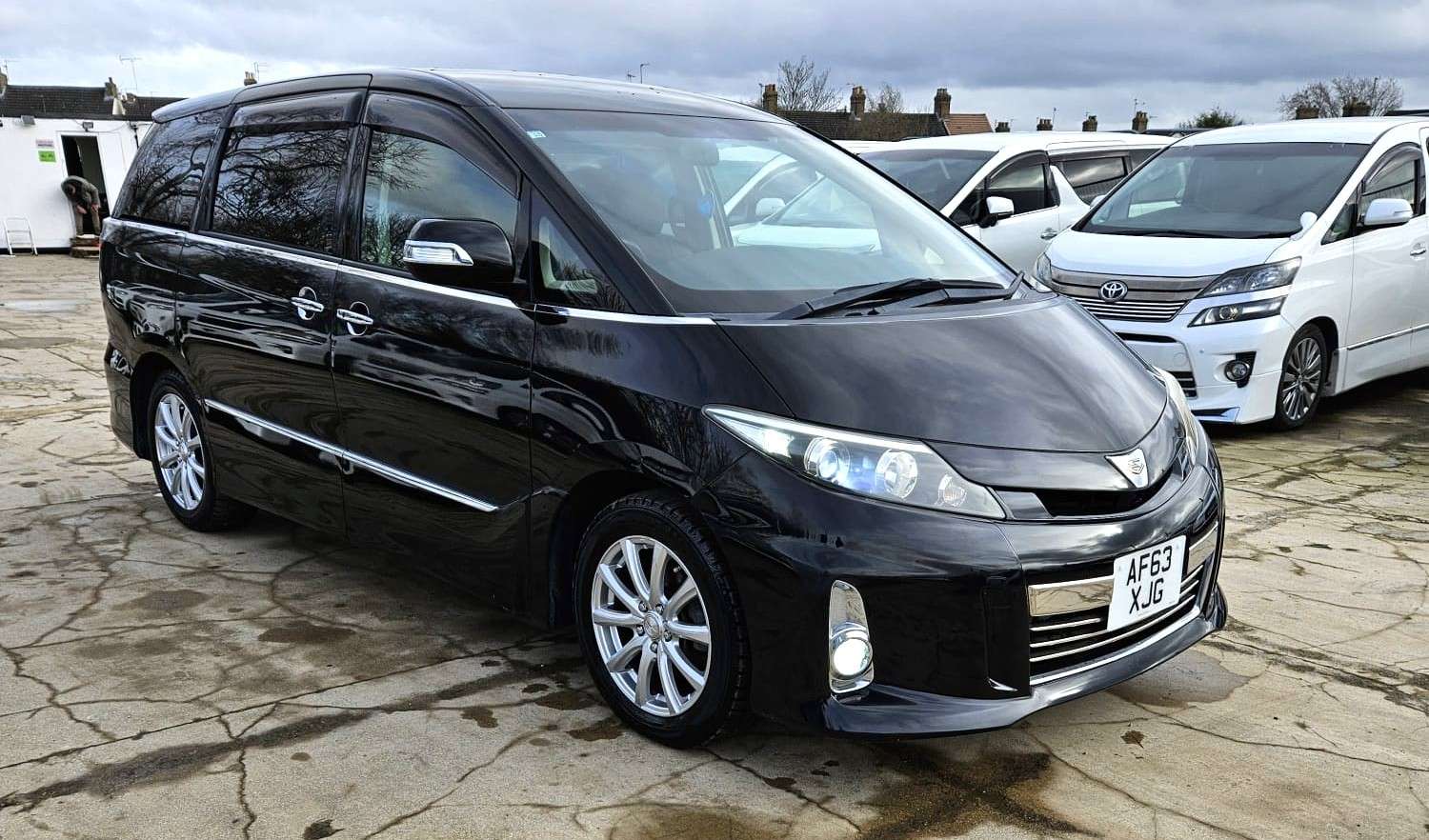 A 2013 TOYOTA ESTIMA 2.4L PETROL - 7 SEATER - ULEZ/CAZ PASS - FREE 18MONTHS GOLD WARRANTY & 12MONTHS BREAKDOWN. A 2013 TOYOTA ESTIMA 2.4L PETROL - 7 SEATER - ULEZ/CAZ PASS - FREE 18MONTHS GOLD WARRANTY & 12MONTHS BREAKDOWN.