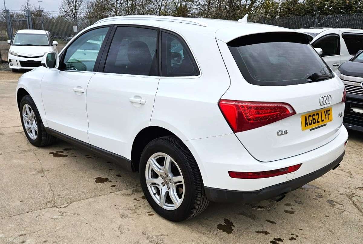 2012 AUDI Q5 2012 AUDI Q5