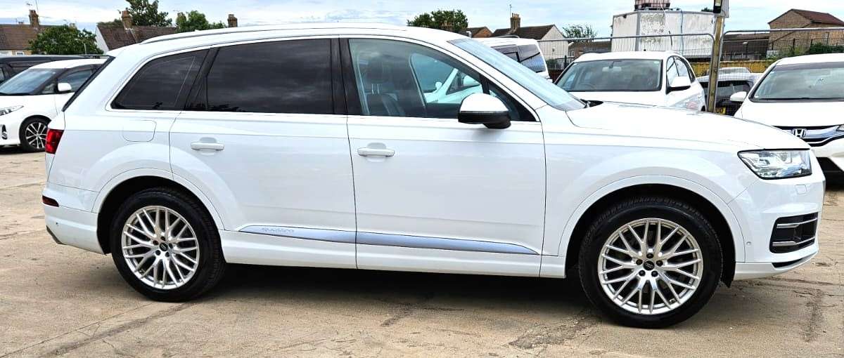 A 2016 AUDI Q7 2.0L TFSI-7 SEATER-CARPLAY FITTED-ULEZ/CAZ PASS-FREE 18MONTHS GOLD WARRANTY & 12MONTHS AA BREAKDOWN COVER A 2016 AUDI Q7 2.0L TFSI-7 SEATER-CARPLAY FITTED-ULEZ/CAZ PASS-FREE 18MONTHS GOLD WARRANTY & 12MONTHS AA BREAKDOWN COVER