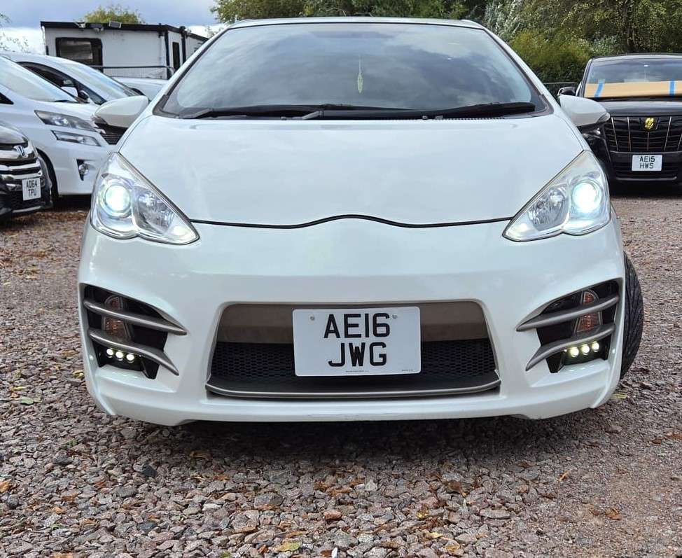 2016 TOYOTA AQUA 2016 TOYOTA AQUA