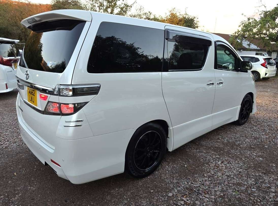 A 2012 TOYOTA VELLFIRE 2.4L PETROL - G EDITION- CAPTAIN SEATS-UPGRADED CAR-ULEZ/CAZ PASS-FREE 48MONTHS GOLD WARRANTY & 12MONTHS AA BREAKDOWN COVER A 2012 TOYOTA VELLFIRE 2.4L PETROL - G EDITION- CAPTAIN SEATS-UPGRADED CAR-ULEZ/CAZ PASS-FREE 48MONTHS GOLD WARRANTY & 12MONTHS AA BREAKDOWN COVER