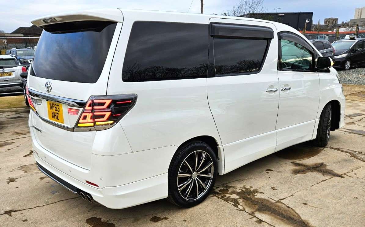 A 2013 TOYOTA VELLFIRE 2.4L PETROL- UPGRADED CAR -ULEZ/CAZ PASS-FREE 36MONTHS GOLD WARRANTY & 12 AA BREAKDOWN COVER A 2013 TOYOTA VELLFIRE 2.4L PETROL- UPGRADED CAR -ULEZ/CAZ PASS-FREE 36MONTHS GOLD WARRANTY & 12 AA BREAKDOWN COVER