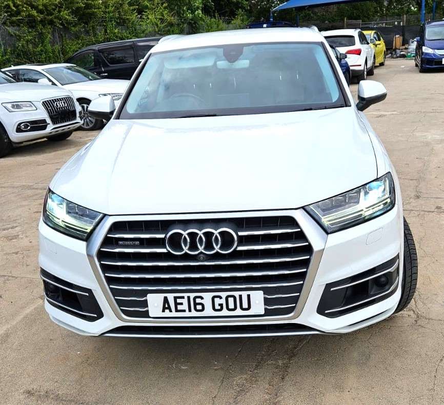 2016 AUDI Q7 2016 AUDI Q7