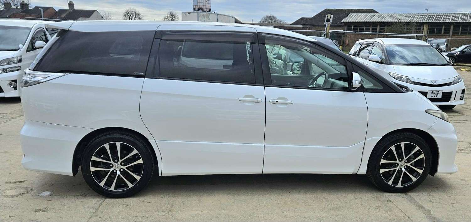 A 2013 TOYOTA ESTIMA 2.4L PETROL - 7 SEATER - ULEZ/CAZ PASS - FREE 18MONTHS GOLD WARRANTY & 12MONTHS BREAKDOWN. A 2013 TOYOTA ESTIMA 2.4L PETROL - 7 SEATER - ULEZ/CAZ PASS - FREE 18MONTHS GOLD WARRANTY & 12MONTHS BREAKDOWN.