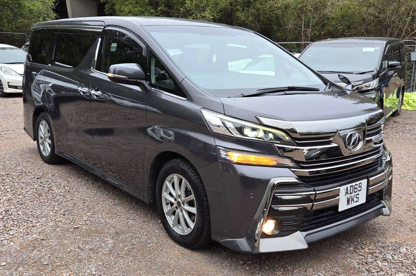 A 2015 TOYOTA VELLFIRE 2.5L PETROL-30 SERIES-ULEZ/CAZ PASS-FREE 48MONTHS GOLD WARRANTY & 12MONTHS AA BREAKDOWN COVER. A 2015 TOYOTA VELLFIRE 2.5L PETROL-30 SERIES-ULEZ/CAZ PASS-FREE 48MONTHS GOLD WARRANTY & 12MONTHS AA BREAKDOWN COVER.