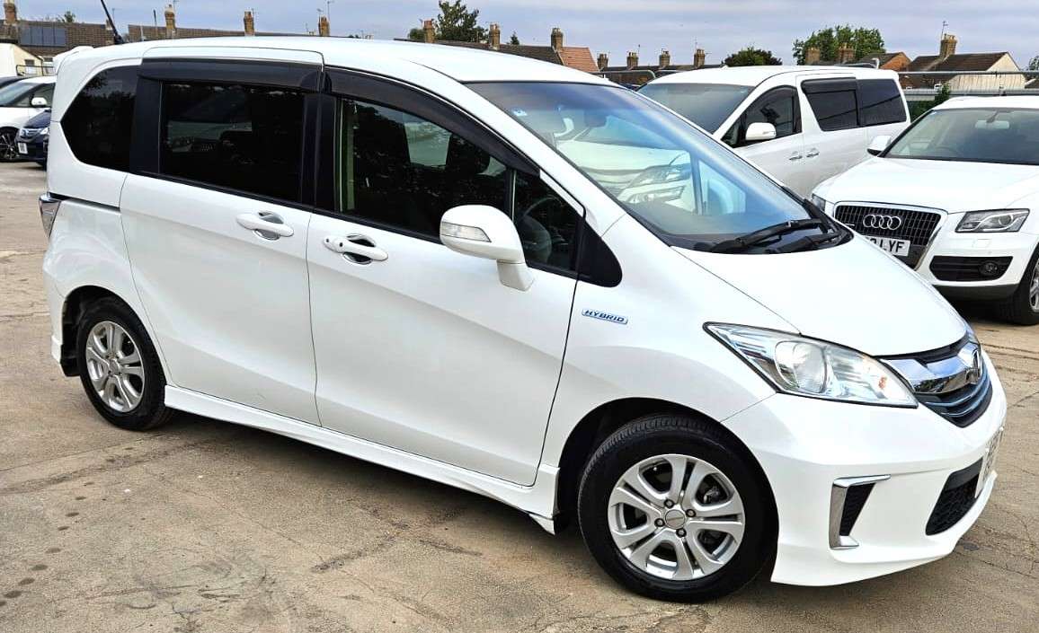 A 2015 HONDA FREED 1.5L HYBRID-AUTOMATIC-7 SEATS FAMILY CAR-ULEZ/CAZ PASS-FREE 18MONTHS WARRANTY & 12MONTHS AA BREAKDOWN A 2015 HONDA FREED 1.5L HYBRID-AUTOMATIC-7 SEATS FAMILY CAR-ULEZ/CAZ PASS-FREE 18MONTHS WARRANTY & 12MONTHS AA BREAKDOWN
