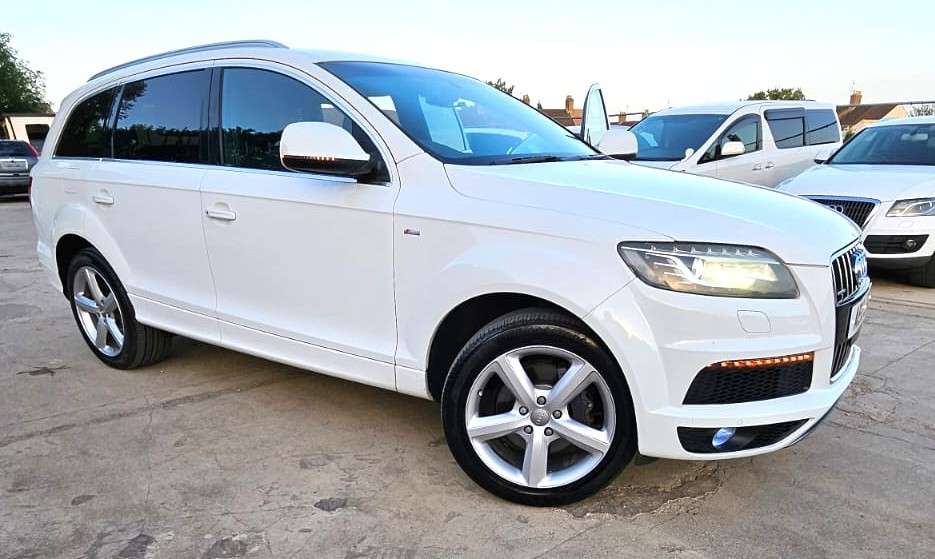 A 2012 AUDI Q7 3.0L TFSI- S LINE - 7 SEATER-ULEZ/CAZ PASS-FREE 18MONTHS GOLD WARRANTY & 12MONTHS AA BREAKDOWN COVER A 2012 AUDI Q7 3.0L TFSI- S LINE - 7 SEATER-ULEZ/CAZ PASS-FREE 18MONTHS GOLD WARRANTY & 12MONTHS AA BREAKDOWN COVER