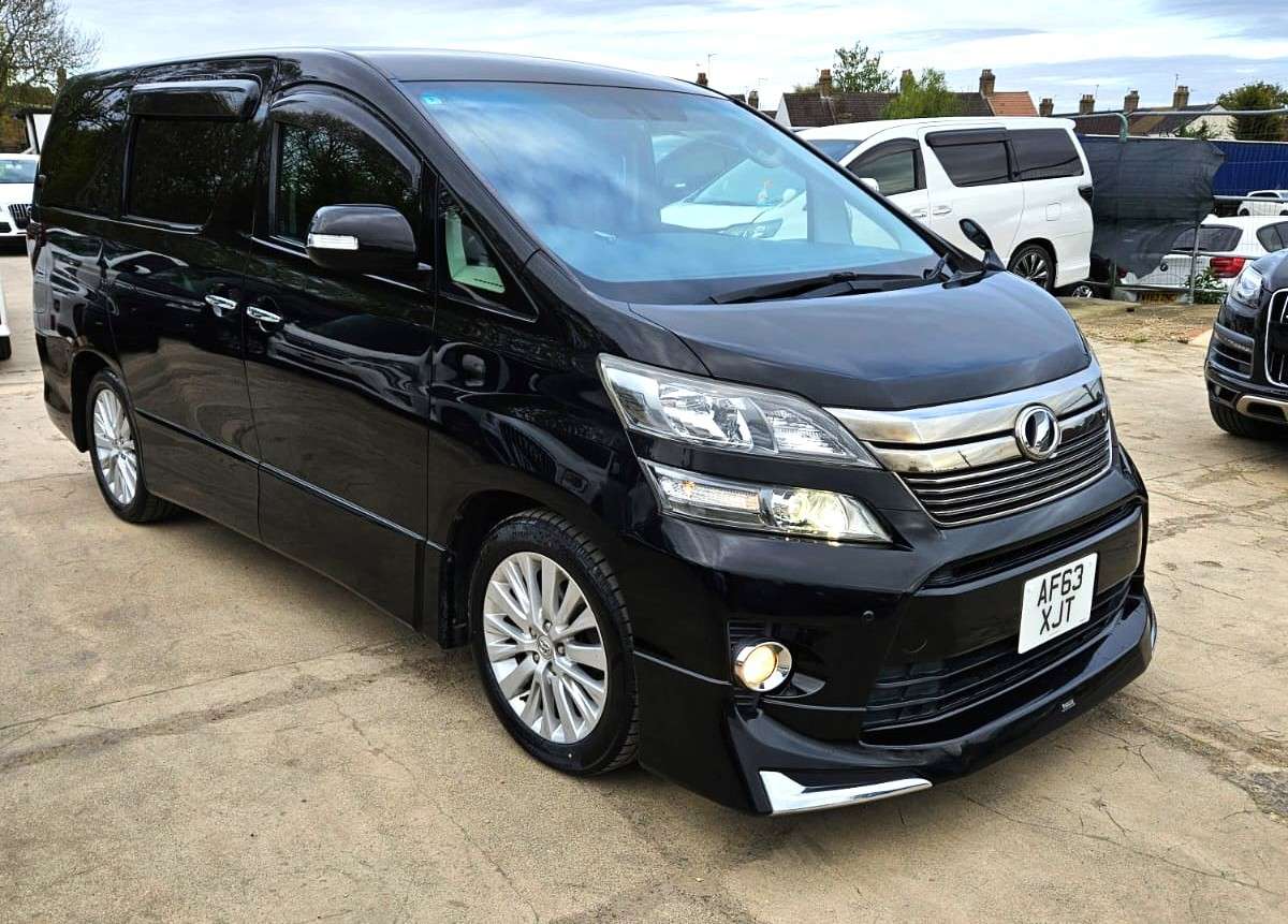A 2013 TOYOTA VELLFIRE VELLFIRE- 3.5L-V6-G EDITION-CAPTAIN SEATS-UPGRADED CAR-ULEZ/CAZ PASS-FREE 42MONTHS GOLD WARRANTY & 12MONTHS AA BREAKDOWN COVER A 2013 TOYOTA VELLFIRE VELLFIRE- 3.5L-V6-G EDITION-CAPTAIN SEATS-UPGRADED CAR-ULEZ/CAZ PASS-FREE 42MONTHS GOLD WARRANTY & 12MONTHS AA BREAKDOWN COVER