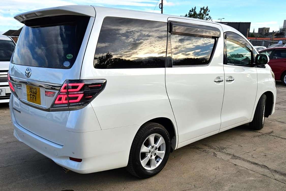 A 2013 TOYOTA VELLFIRE 8 Seater- 2.4L PETROL-ULEZ/CAZ PASS-FREE 42MONTHS GOLD WARRANTY & 12 MONTHS AA BREAKDOWN COVER A 2013 TOYOTA VELLFIRE 8 Seater- 2.4L PETROL-ULEZ/CAZ PASS-FREE 42MONTHS GOLD WARRANTY & 12 MONTHS AA BREAKDOWN COVER
