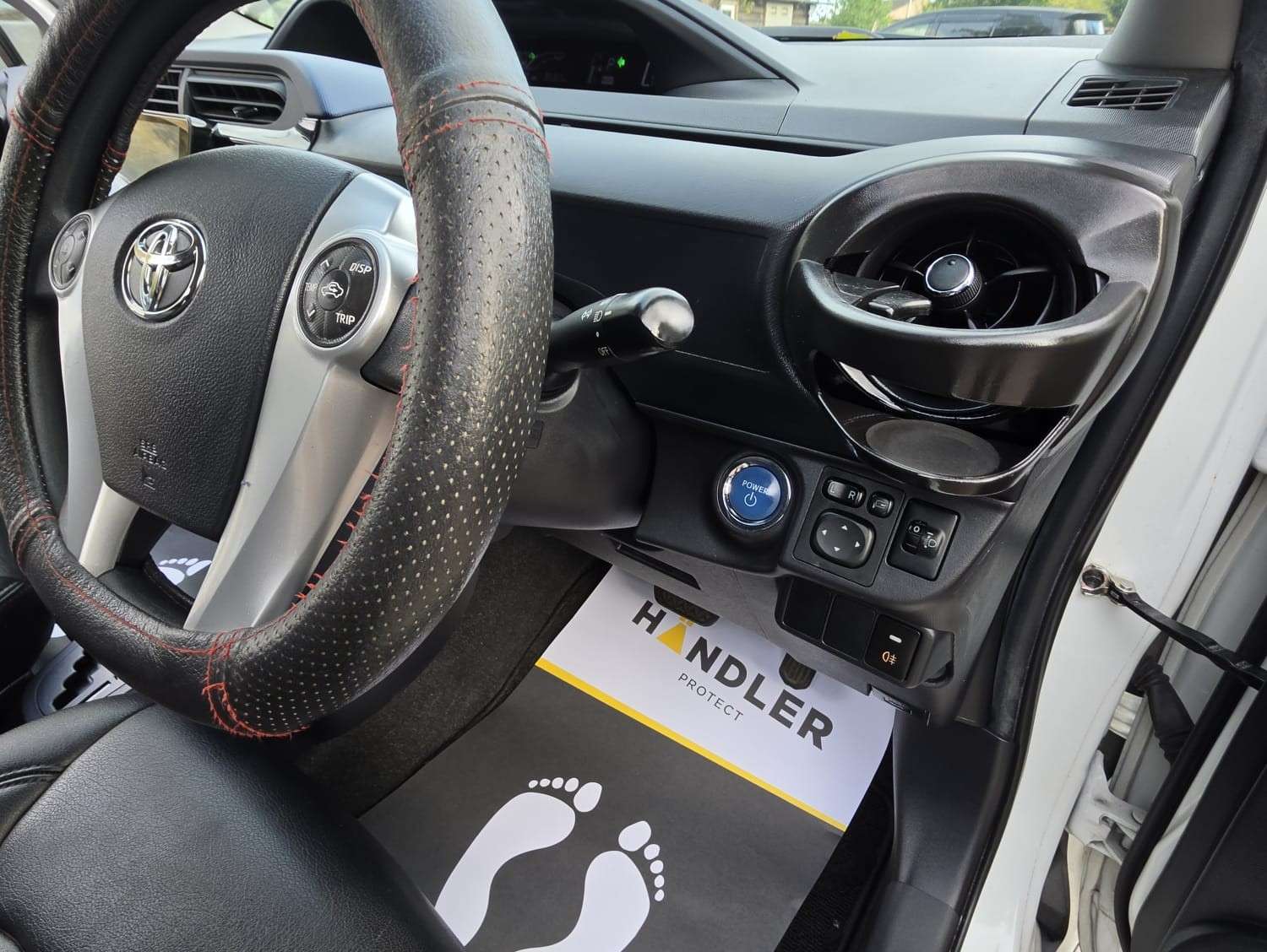 2016 TOYOTA AQUA 2016 TOYOTA AQUA