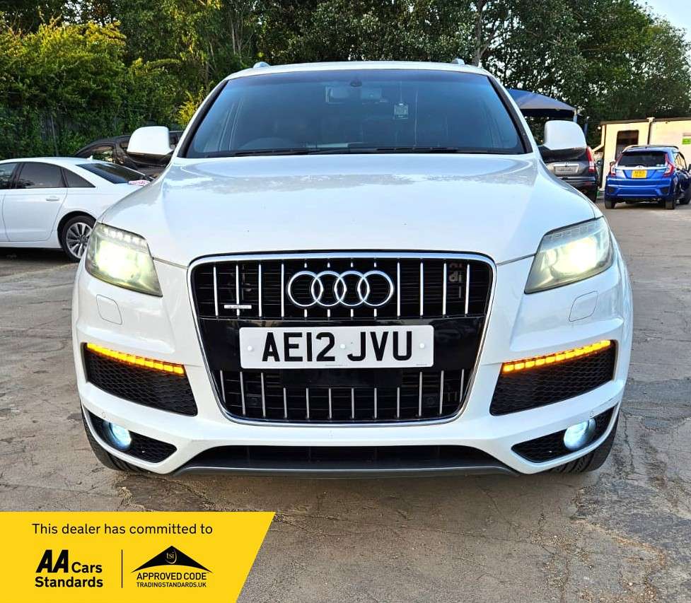 A 2012 AUDI Q7 3.0L TFSI- S LINE - 7 SEATER-ULEZ/CAZ PASS-FREE 18MONTHS GOLD WARRANTY & 12MONTHS AA BREAKDOWN COVER A 2012 AUDI Q7 3.0L TFSI- S LINE - 7 SEATER-ULEZ/CAZ PASS-FREE 18MONTHS GOLD WARRANTY & 12MONTHS AA BREAKDOWN COVER