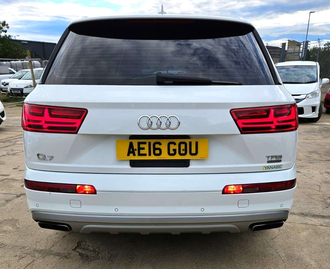 2016 AUDI Q7 2016 AUDI Q7