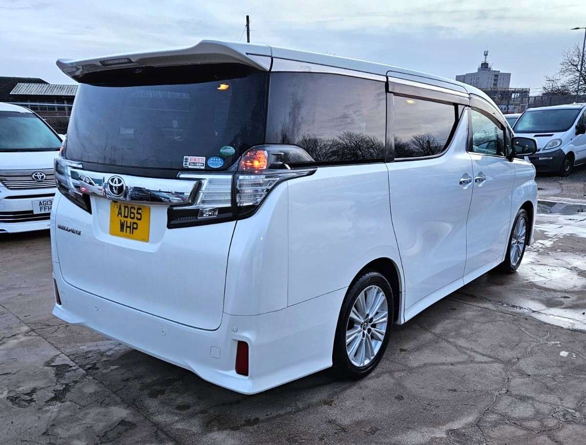 A 2015 TOYOTA VELLFIRE 2.5L PETROL-30 SERIES-ULEZ/CAZ PASS-FREE 36MONTHS GOLD WARRANTY & 12MONTHS AA BREAKDOWN COVER. A 2015 TOYOTA VELLFIRE 2.5L PETROL-30 SERIES-ULEZ/CAZ PASS-FREE 36MONTHS GOLD WARRANTY & 12MONTHS AA BREAKDOWN COVER.