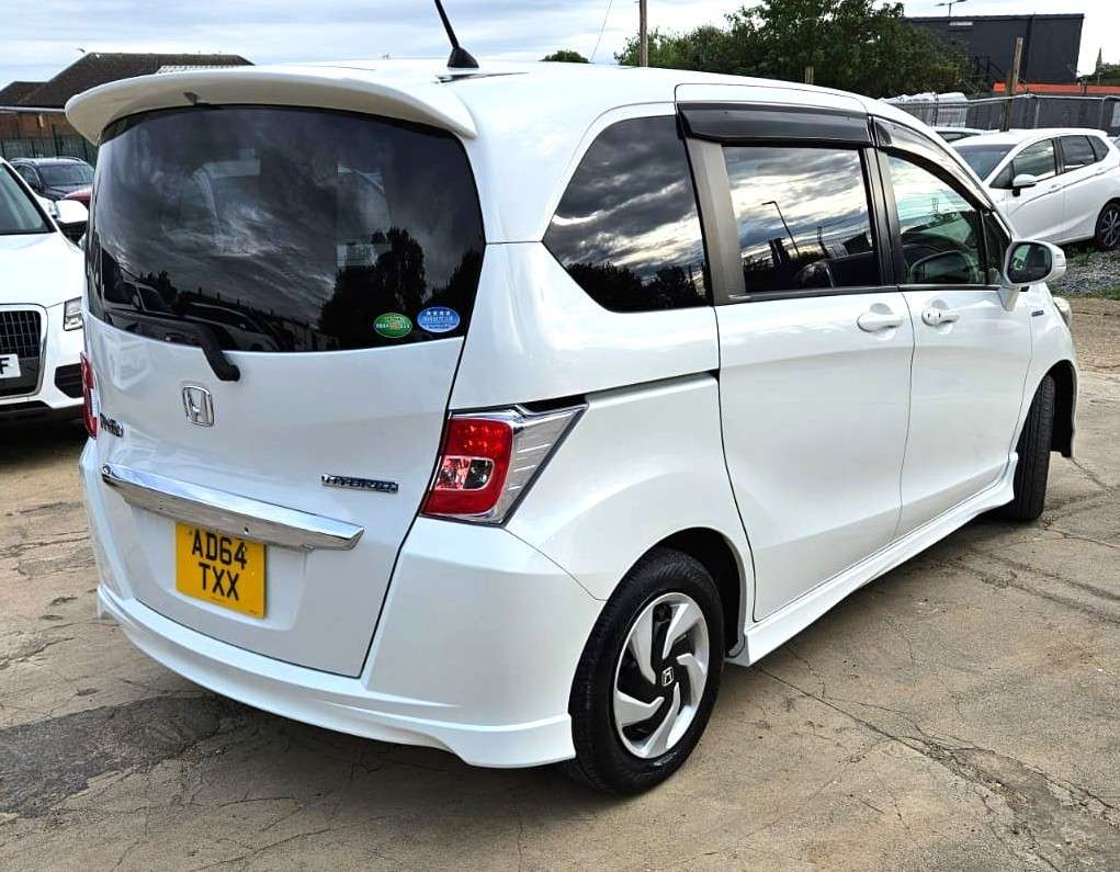 A 2014 HONDA FREED 1.5L HYBRID-AUTOMATIC-6 SEATS FAMILY CAR-ULEZ/CAZ PASS-FREE 18MONTHS WARRANTY & 12MONTHS AA BREAKDOWN A 2014 HONDA FREED 1.5L HYBRID-AUTOMATIC-6 SEATS FAMILY CAR-ULEZ/CAZ PASS-FREE 18MONTHS WARRANTY & 12MONTHS AA BREAKDOWN