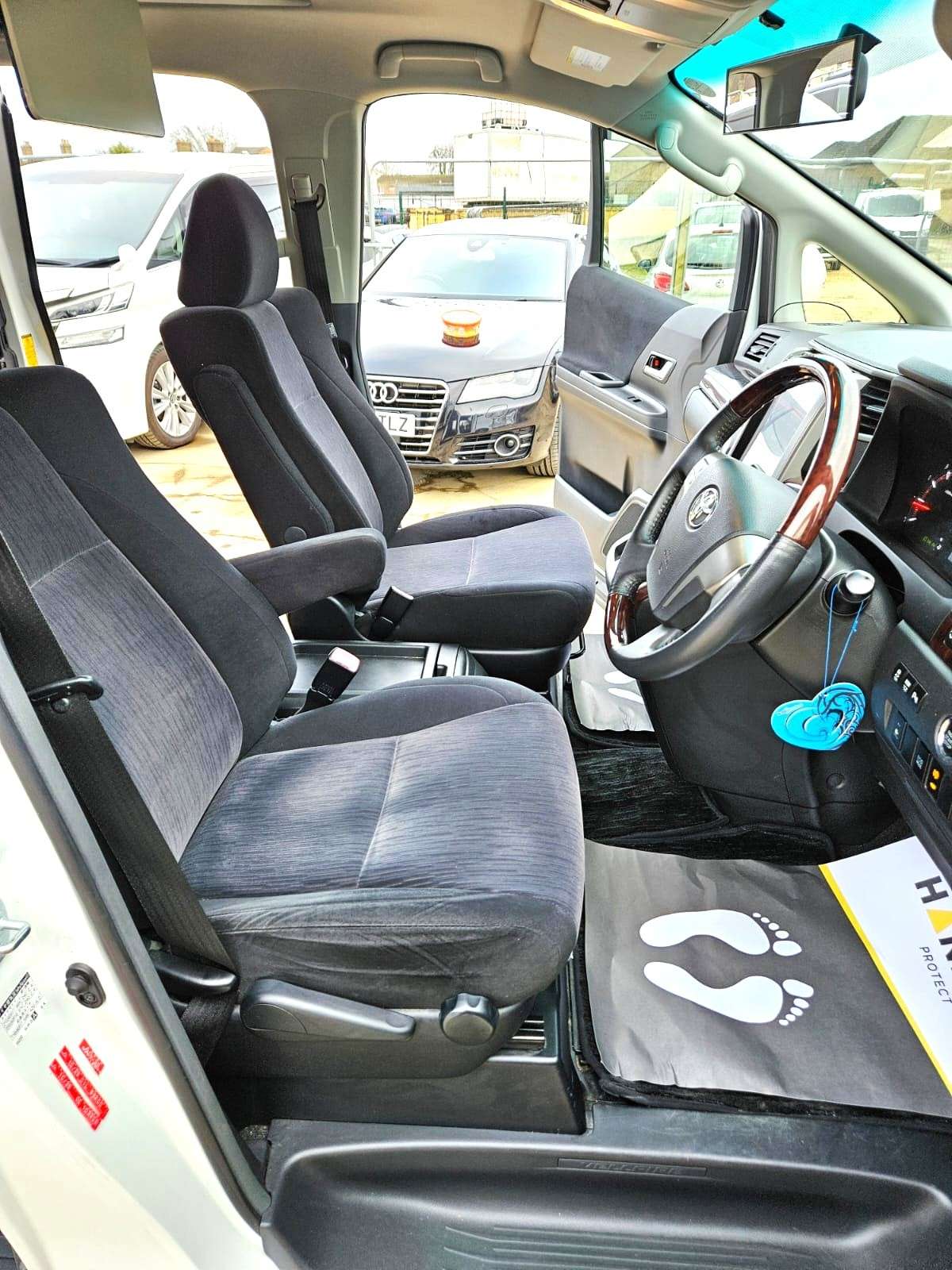 2013 TOYOTA VELLFIRE 2013 TOYOTA VELLFIRE