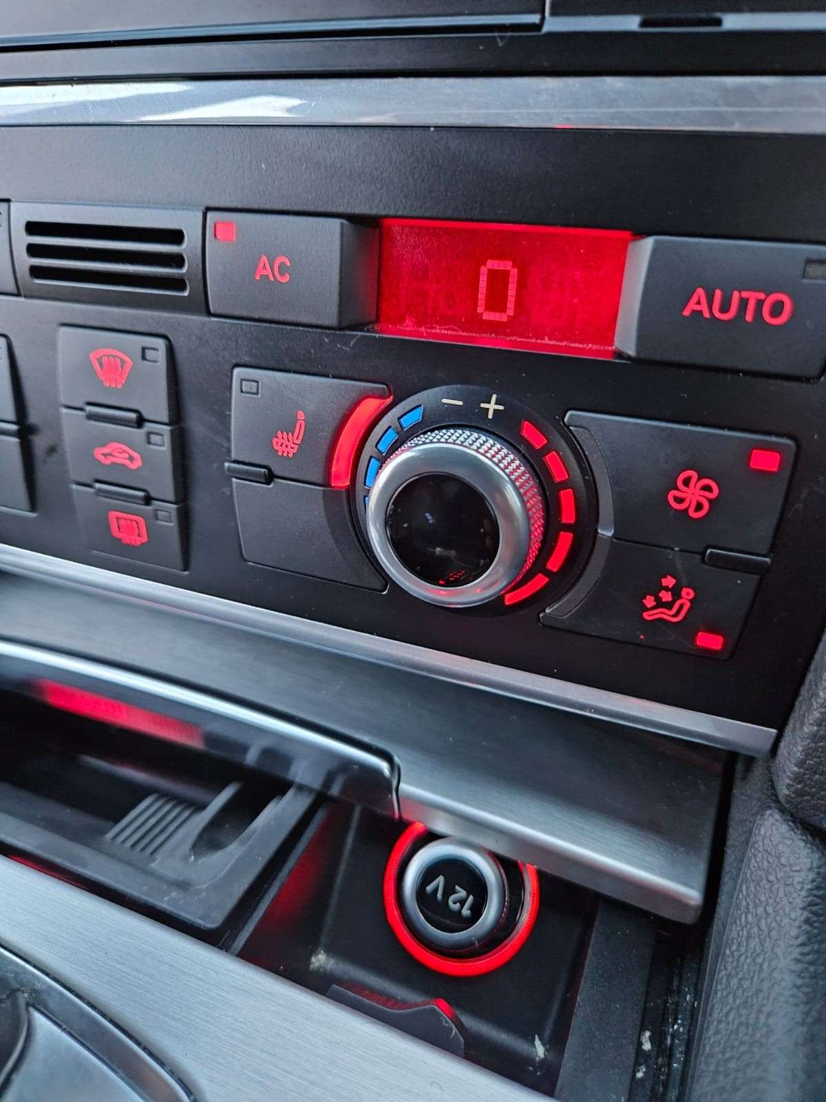2012 AUDI Q7 2012 AUDI Q7