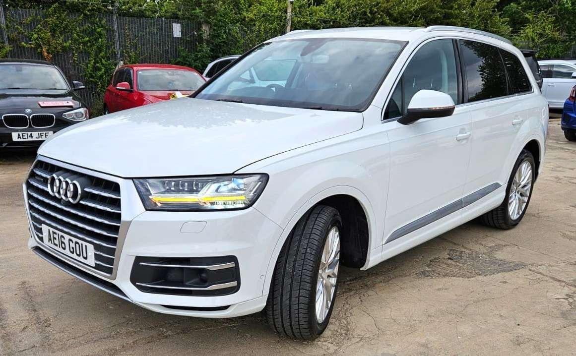 2016 AUDI Q7 2016 AUDI Q7
