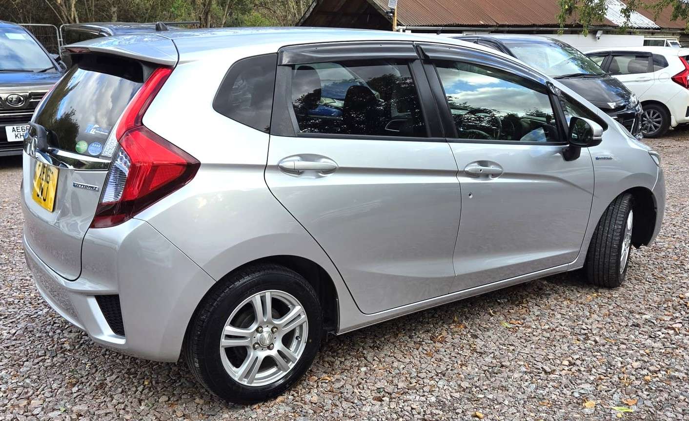 A 2016 HONDA FIT 1.5L HYBRID- ULEZ/CAZ PASS-HALF LEATHER SEATS- FREE 24MONTHS GOLD WARRANTY & 12MONTHS AA BREAKDOWN COVER A 2016 HONDA FIT 1.5L HYBRID- ULEZ/CAZ PASS-HALF LEATHER SEATS- FREE 24MONTHS GOLD WARRANTY & 12MONTHS AA BREAKDOWN COVER