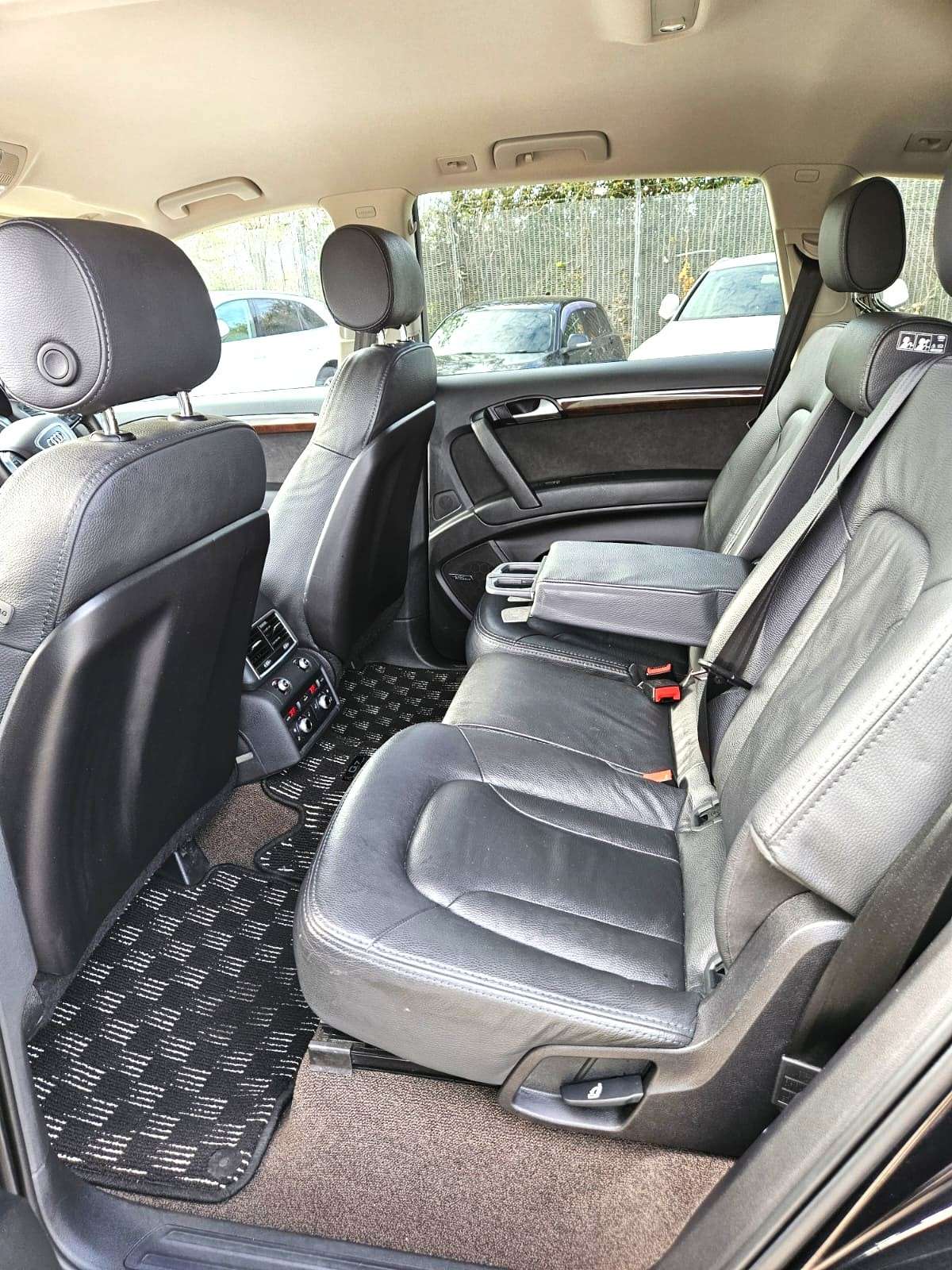 2012 AUDI Q7 2012 AUDI Q7