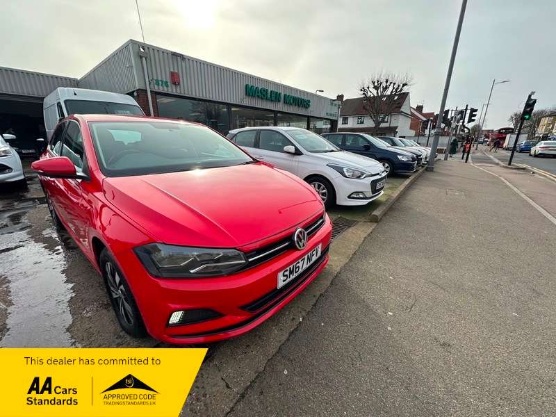 A 2018 VOLKSWAGEN POLO SE A 2018 VOLKSWAGEN POLO SE