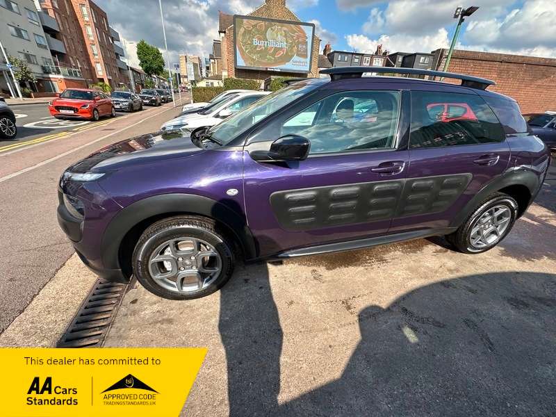 A 2018 CITROEN C4 CACTUS PURETECH FEEL A 2018 CITROEN C4 CACTUS PURETECH FEEL