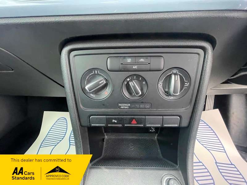 2013 VOLKSWAGEN BEETLE 2013 VOLKSWAGEN BEETLE