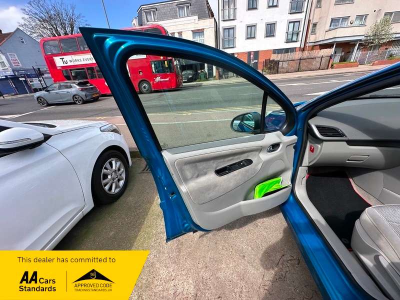 2008 PEUGEOT 207 2008 PEUGEOT 207