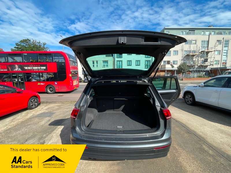 2018 VOLKSWAGEN TIGUAN 2018 VOLKSWAGEN TIGUAN