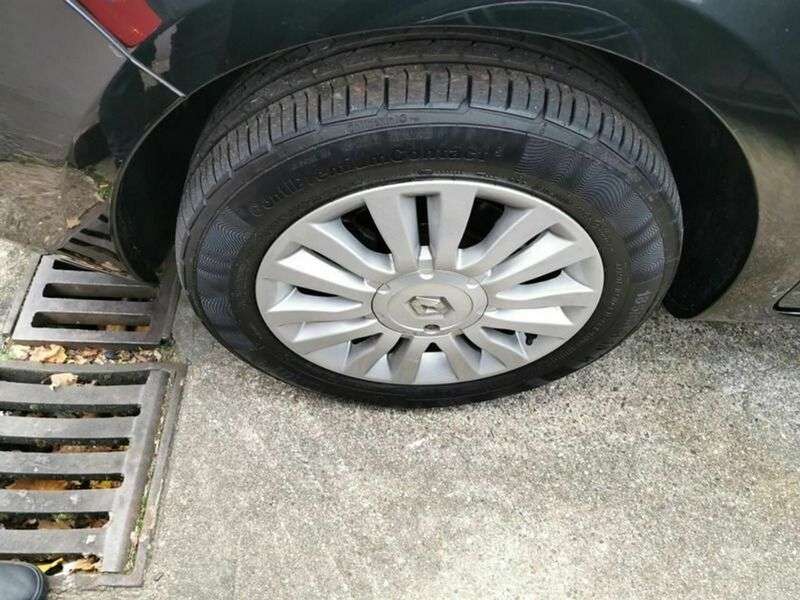 2010 RENAULT CLIO 2010 RENAULT CLIO