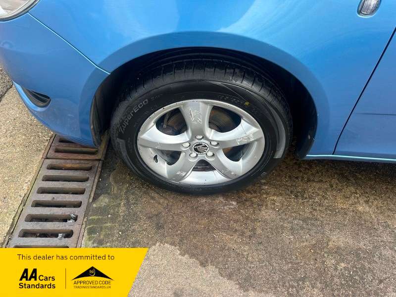 2013 SKODA FABIA 2013 SKODA FABIA