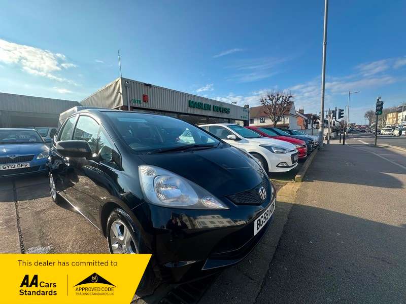 A 2009 HONDA JAZZ I-VTEC ES I-SHIFT A 2009 HONDA JAZZ I-VTEC ES I-SHIFT