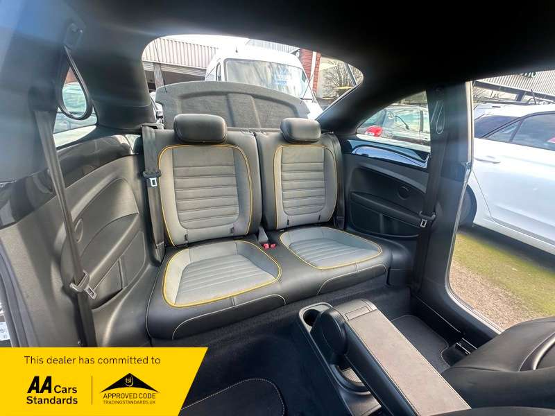 2018 VOLKSWAGEN BEETLE 2018 VOLKSWAGEN BEETLE