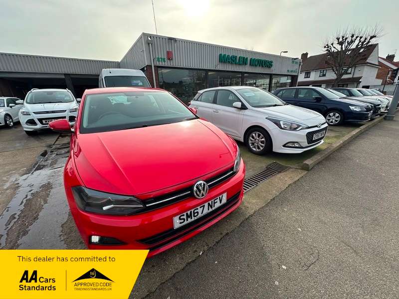 A 2018 VOLKSWAGEN POLO SE A 2018 VOLKSWAGEN POLO SE