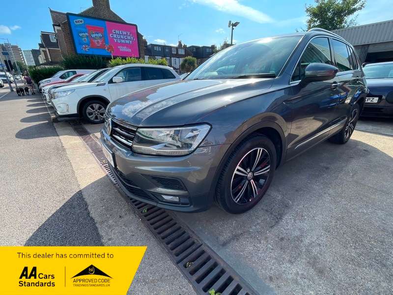 2018 VOLKSWAGEN TIGUAN 2018 VOLKSWAGEN TIGUAN