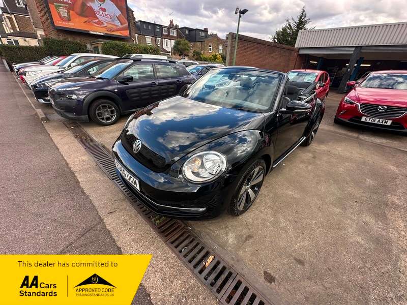 A 2016 VOLKSWAGEN BEETLE DESIGN TSI B-MOTION CONVERTIBLE A 2016 VOLKSWAGEN BEETLE DESIGN TSI B-MOTION CONVERTIBLE