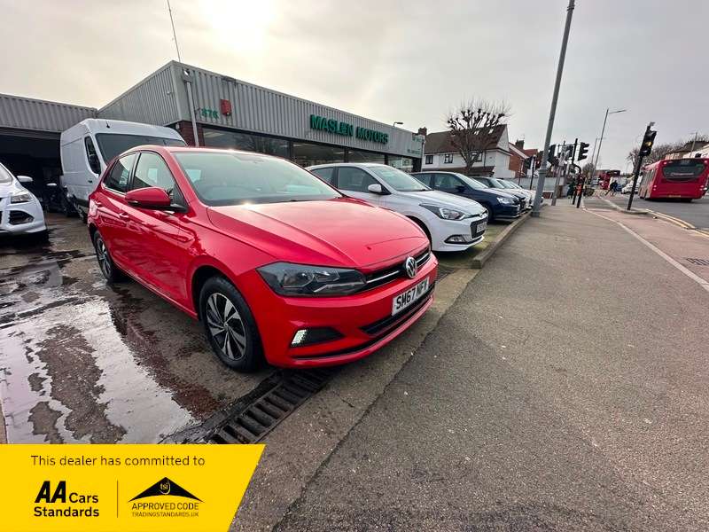 A 2018 VOLKSWAGEN POLO SE A 2018 VOLKSWAGEN POLO SE