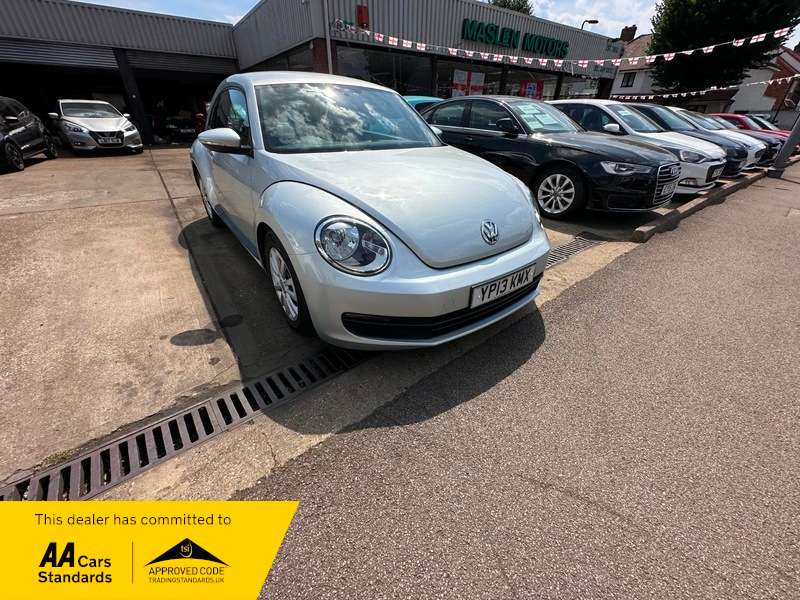 A 2013 VOLKSWAGEN BEETLE TSI A 2013 VOLKSWAGEN BEETLE TSI